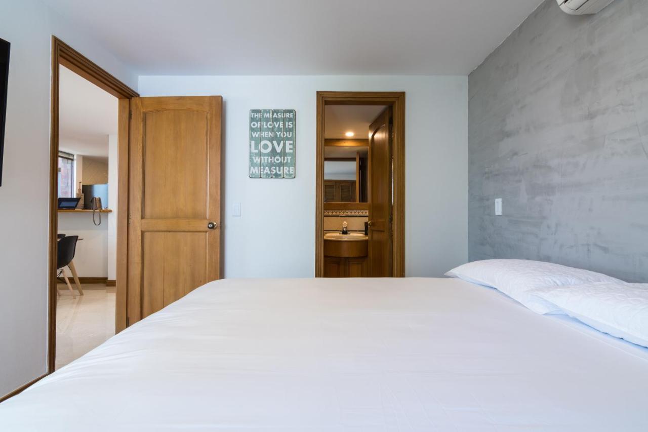 Aptos Alcazar Oviedo By Housy Host 메딜린 외부 사진