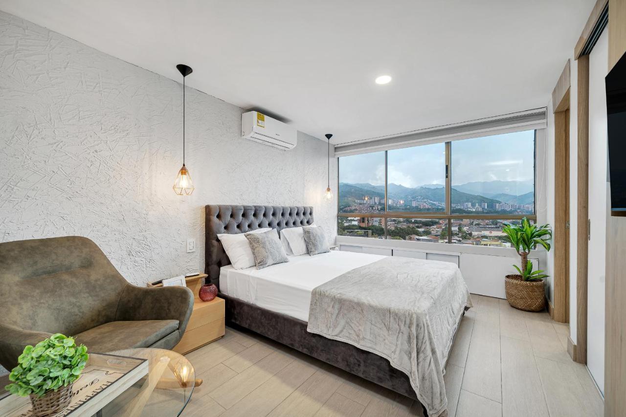 Aptos Alcazar Oviedo By Housy Host 메딜린 외부 사진
